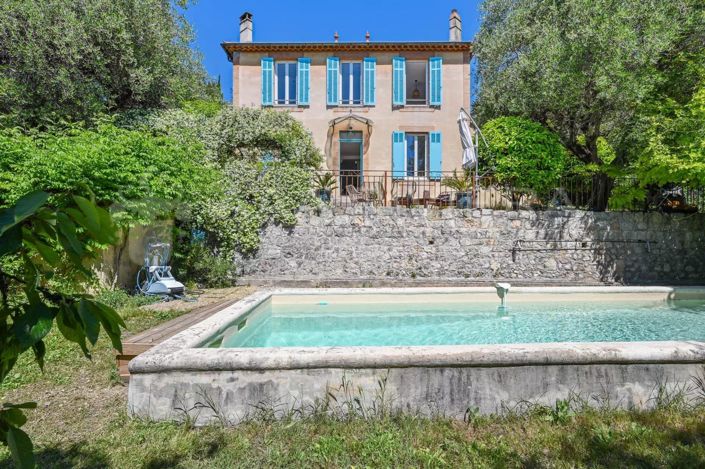 Image No.1-6 Bed House for sale
