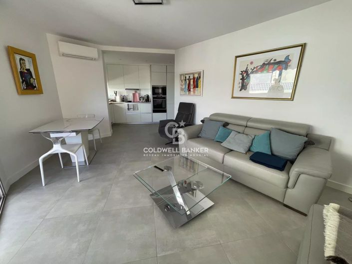 Image No.3-Appartement de 2 chambres à vendre à Cannes