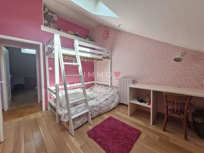 Image No.11-Maison de 4 chambres à vendre à Yves