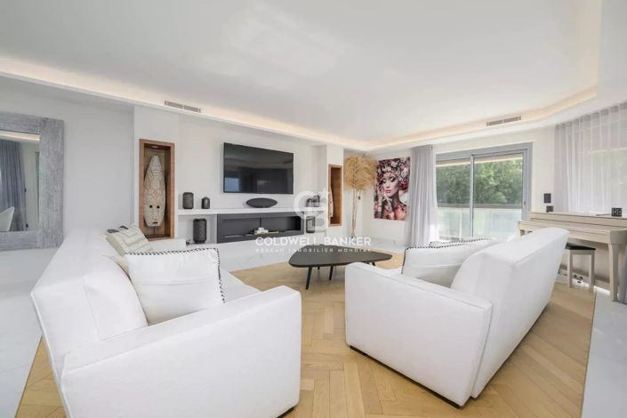 Image No.2-3 Bed Property for sale