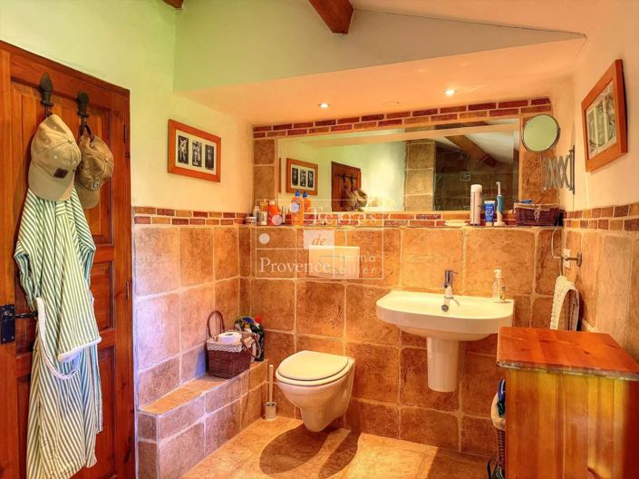 Image No.18-4 Bed House for sale