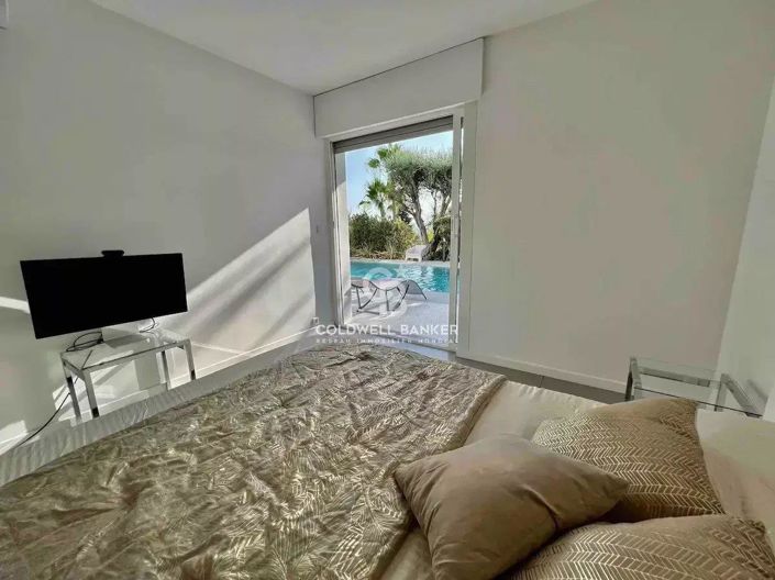 Image No.10-4 Bed House for sale