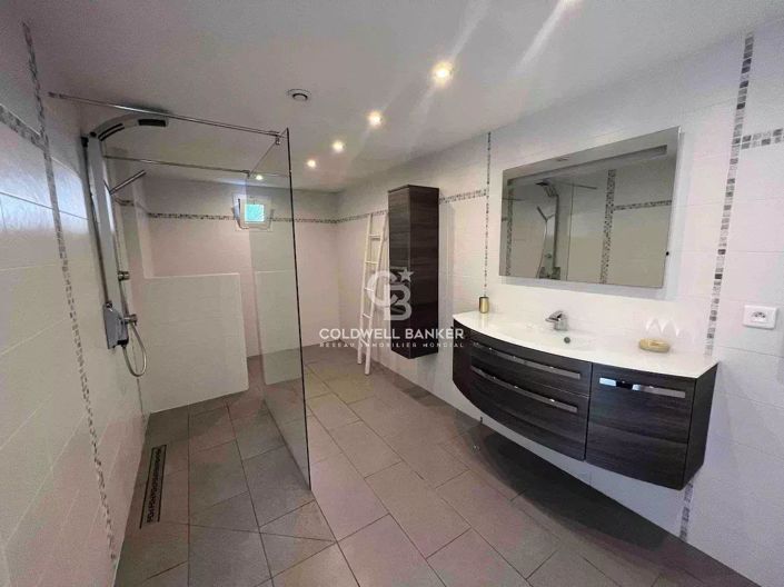 Image No.14-4 Bed House for sale