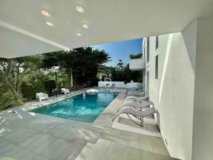 Image No.18-4 Bed House for sale