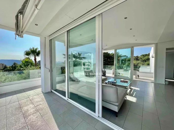 Image No.5-4 Bed House for sale