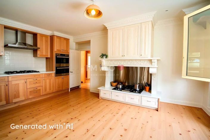 Image No.5-5 Bed House for sale