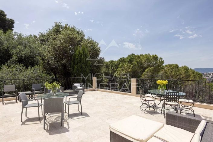 Image No.2-4 Bed House for sale