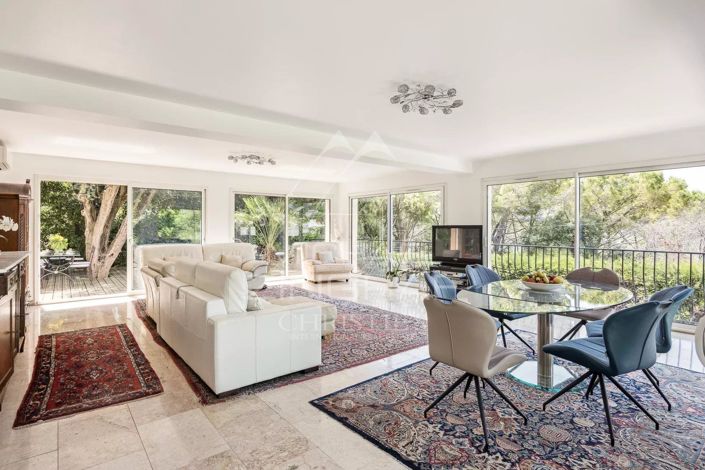 Image No.4-4 Bed House for sale