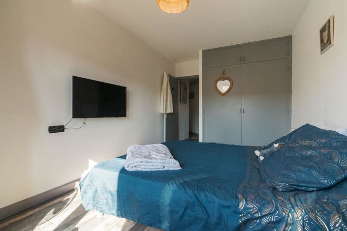 Image No.11-2 Bed Apartment for sale