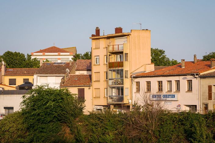 Image No.18-2 Bed Apartment for sale