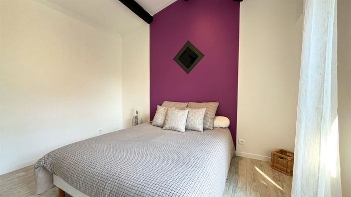 Image No.13-6 Bed House for sale