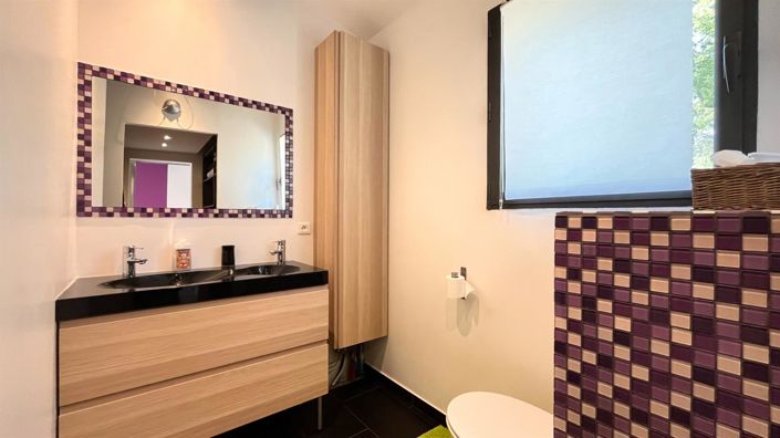 Image No.15-6 Bed House for sale