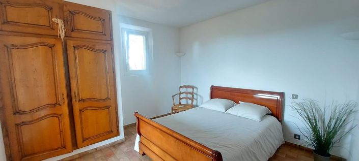 Image No.21-3 Bed House for sale