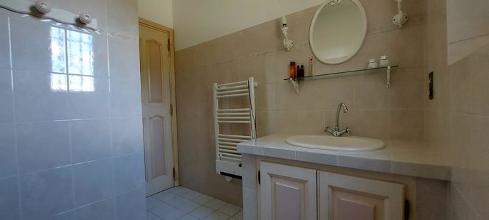 Image No.22-3 Bed House for sale