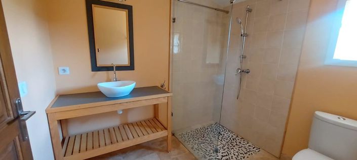 Image No.28-3 Bed House for sale