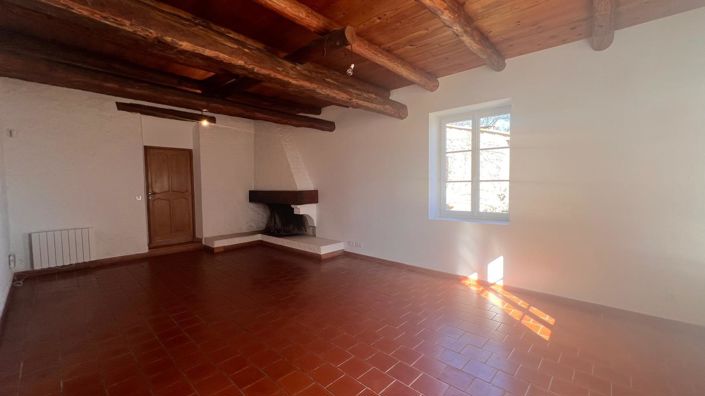 Image No.17-6 Bed House for sale