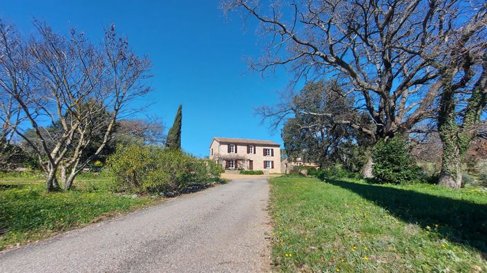 Image No.2-6 Bed House for sale