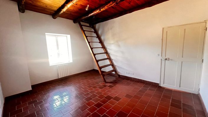 Image No.22-6 Bed House for sale