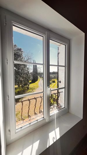 Image No.24-6 Bed House for sale