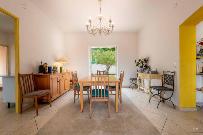 Image No.15-4 Bed House for sale