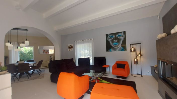 Image No.19-5 Bed House for sale