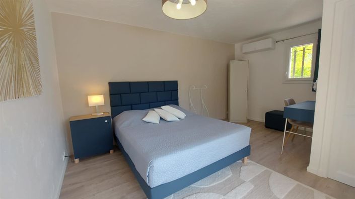 Image No.42-5 Bed House for sale