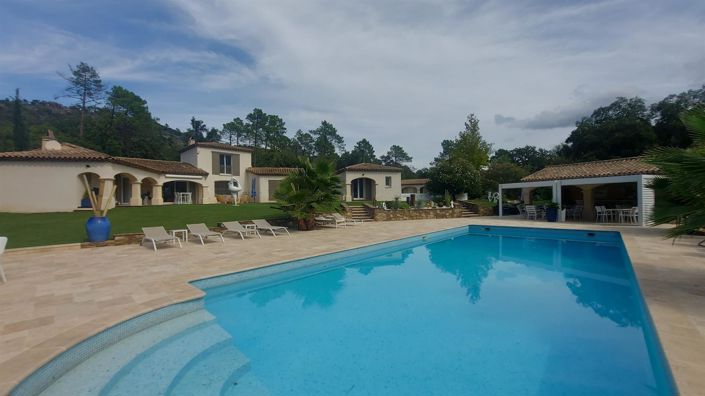 Image No.6-5 Bed House for sale