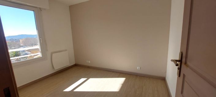 Image No.13-4 Bed Apartment for sale