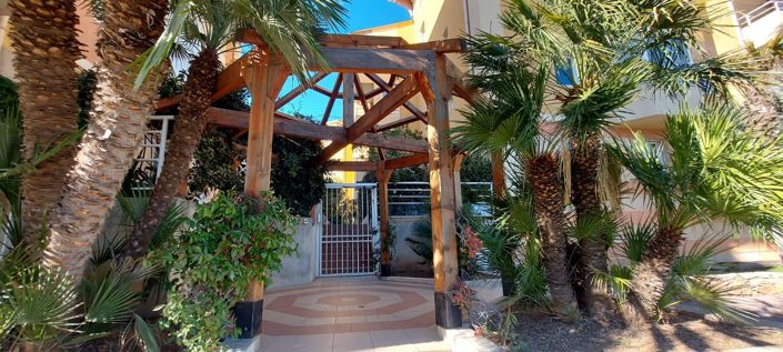 Image No.17-4 Bed Apartment for sale