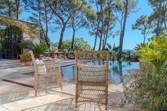 Image No.12-4 Bed House for sale