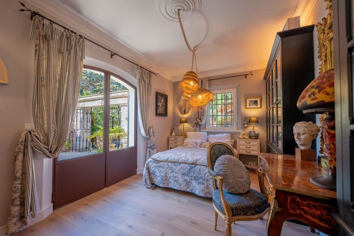 Image No.37-4 Bed House for sale