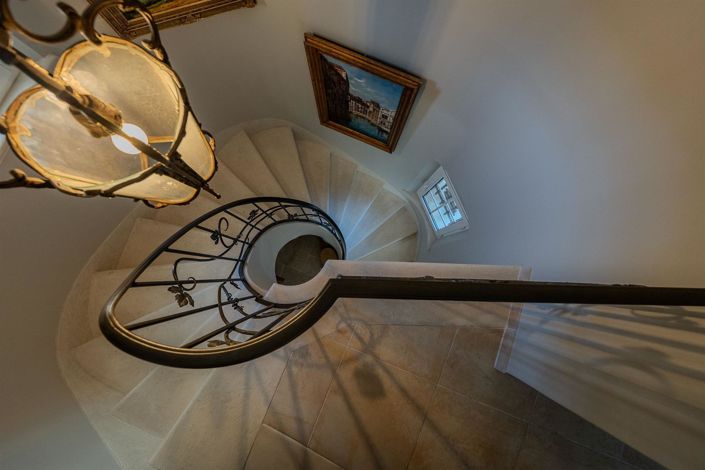 Image No.41-4 Bed House for sale