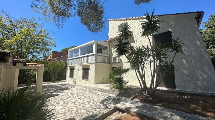 Image No.1-5 Bed House for sale