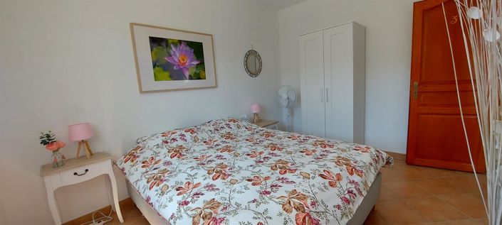 Image No.16-4 Bed House for sale