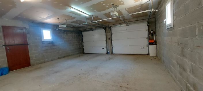 Image No.21-4 Bed House for sale