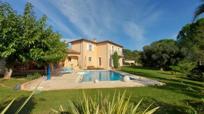 1 - La Motte, House