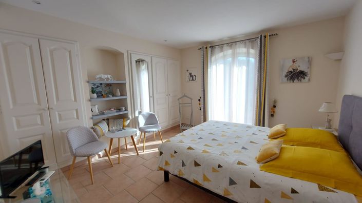 Image No.19-5 Bed House for sale