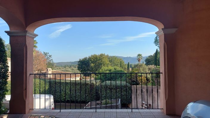 Image No.26-5 Bed House for sale