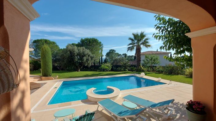 Image No.4-5 Bed House for sale