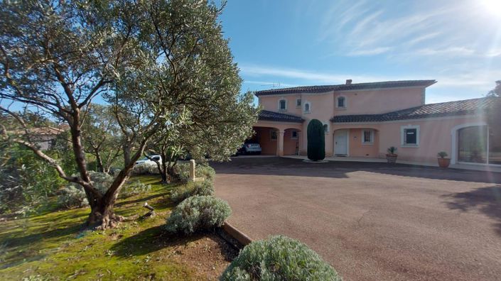 Image No.6-5 Bed House for sale