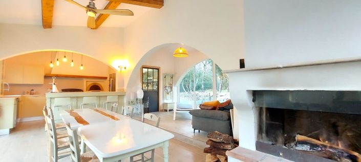 Image No.16-4 Bed House for sale