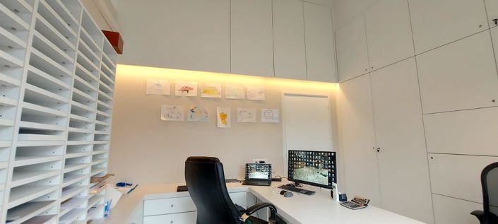 Image No.17-4 Bed House for sale