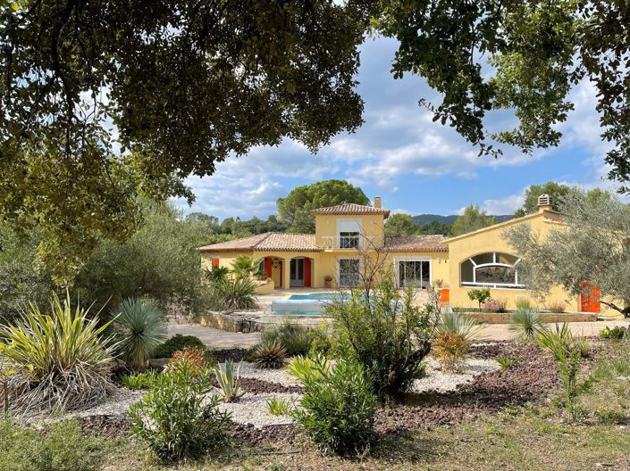 Image No.2-4 Bed House for sale