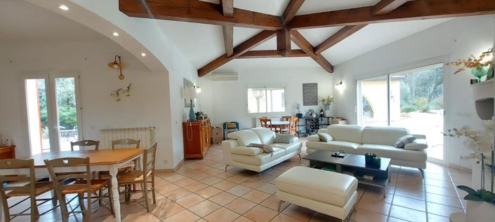 Image No.21-4 Bed House for sale