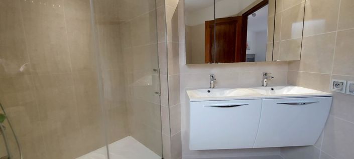 Image No.23-4 Bed House for sale