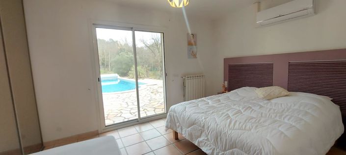 Image No.26-4 Bed House for sale