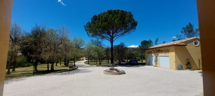 Image No.30-4 Bed House for sale