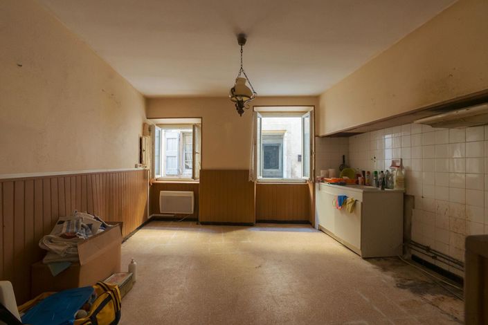 Image No.8-3 Bed House for sale