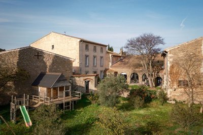 8 Bed House for sale