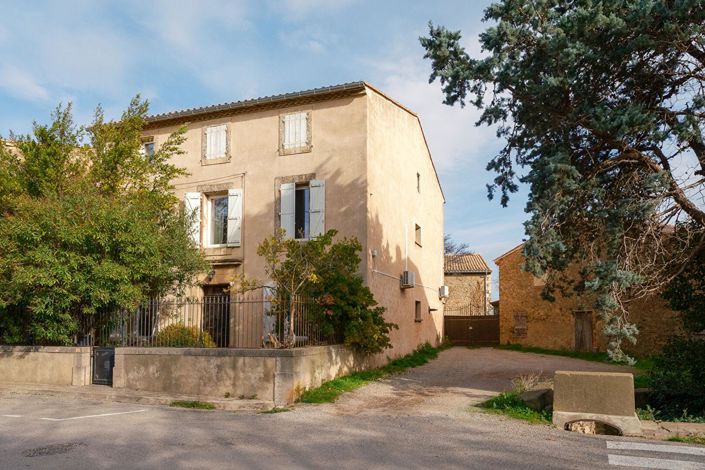 Image No.4-8 Bed House for sale